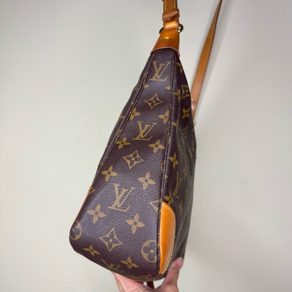 Louis Vuitton Monogram Bag - Picture 4 of 15